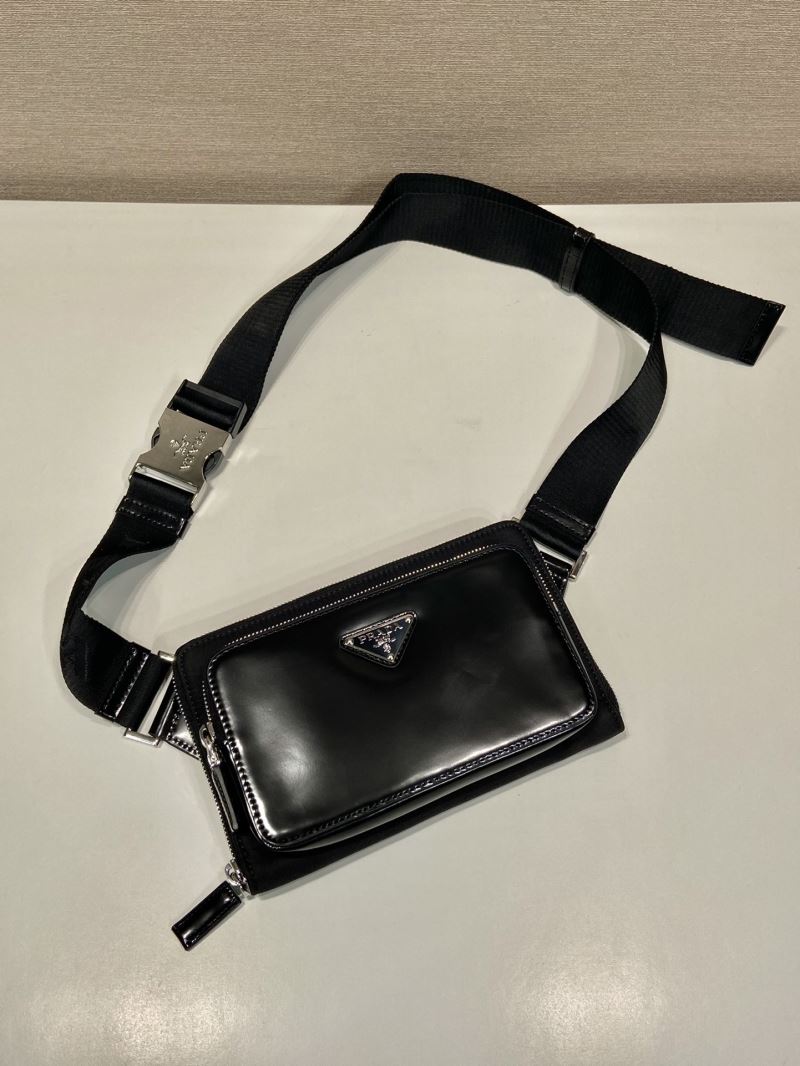 Pra*a waist chest packs